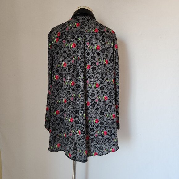 Betsey Johnson x Torrid Georgette Rose Skull Tunic Shirt Faux Leather Collar - Picture 8 of 13